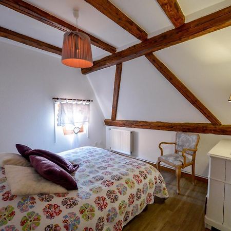 Les Appartements De Louise 利克维 外观 照片
